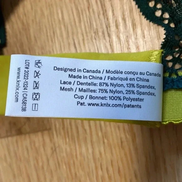 Knixy Lace Deep-V Bralette - Emerald limited edition - Picture 3 of 8
